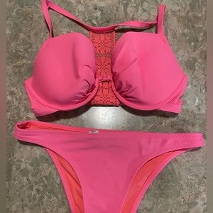 Women’s Aerie Bikini 32DDD Top and Size Small Bottom